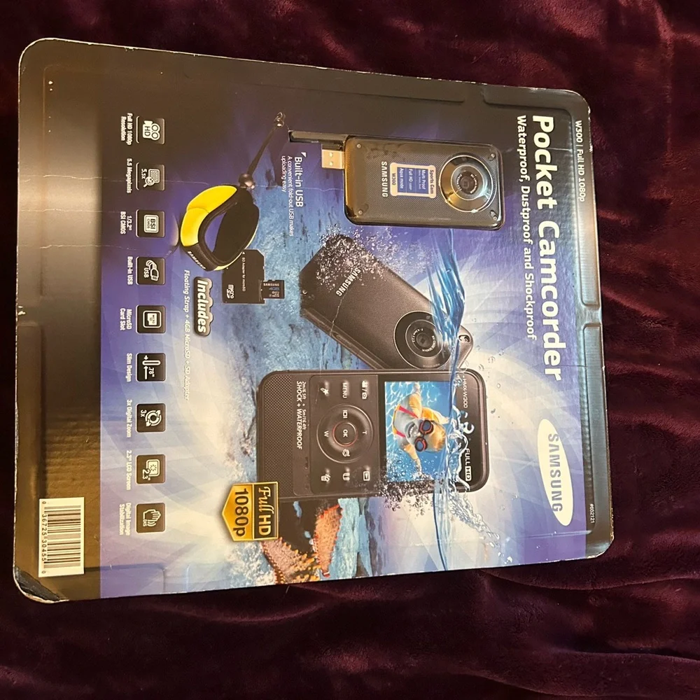 Samsung W300 Pocket Camcorder - Black and Red